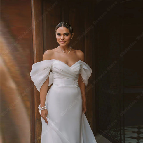 Elegant Off-The-Shoulder Mermaid Wedding Dress with Transparent Yarn and Sleeveless Design
